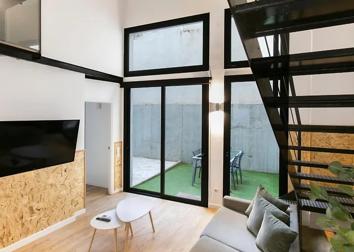 Chic And Modern Apartments In Gracia