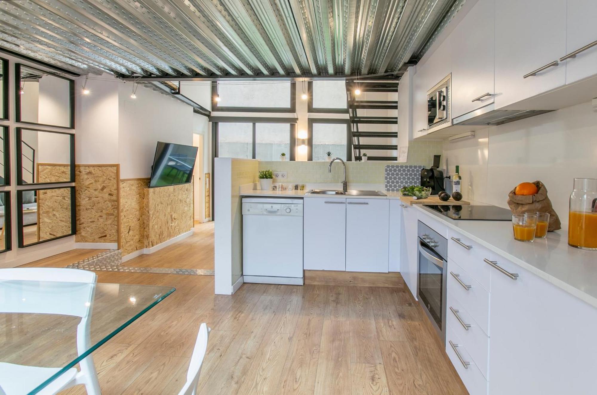 Apartment Chic And Modern In Gracia